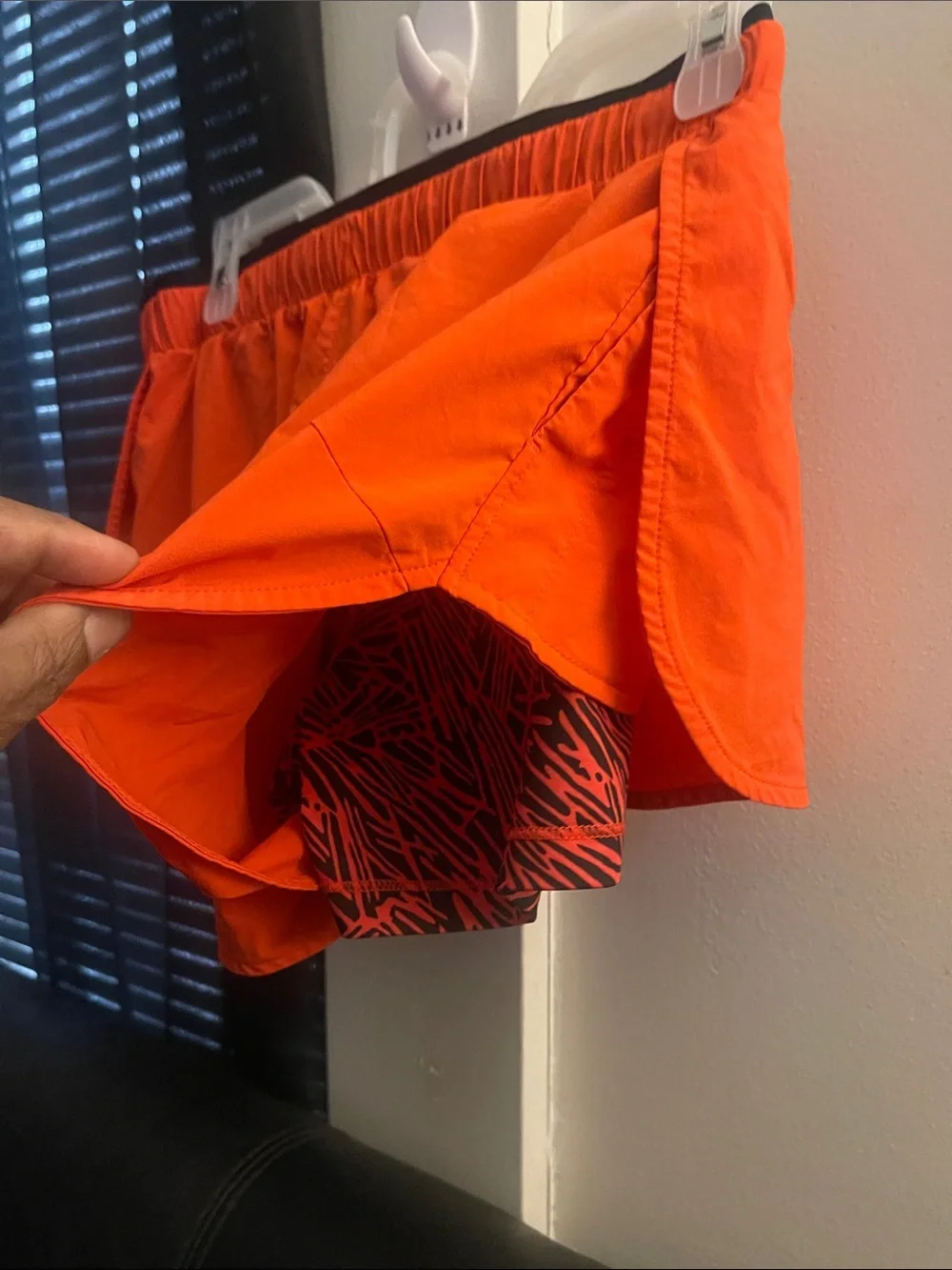 Nike Women's Full Flex 2-in-1 Twist Shorts Crimson Orange Black Size Medium NWOT - Picture 8 of 12